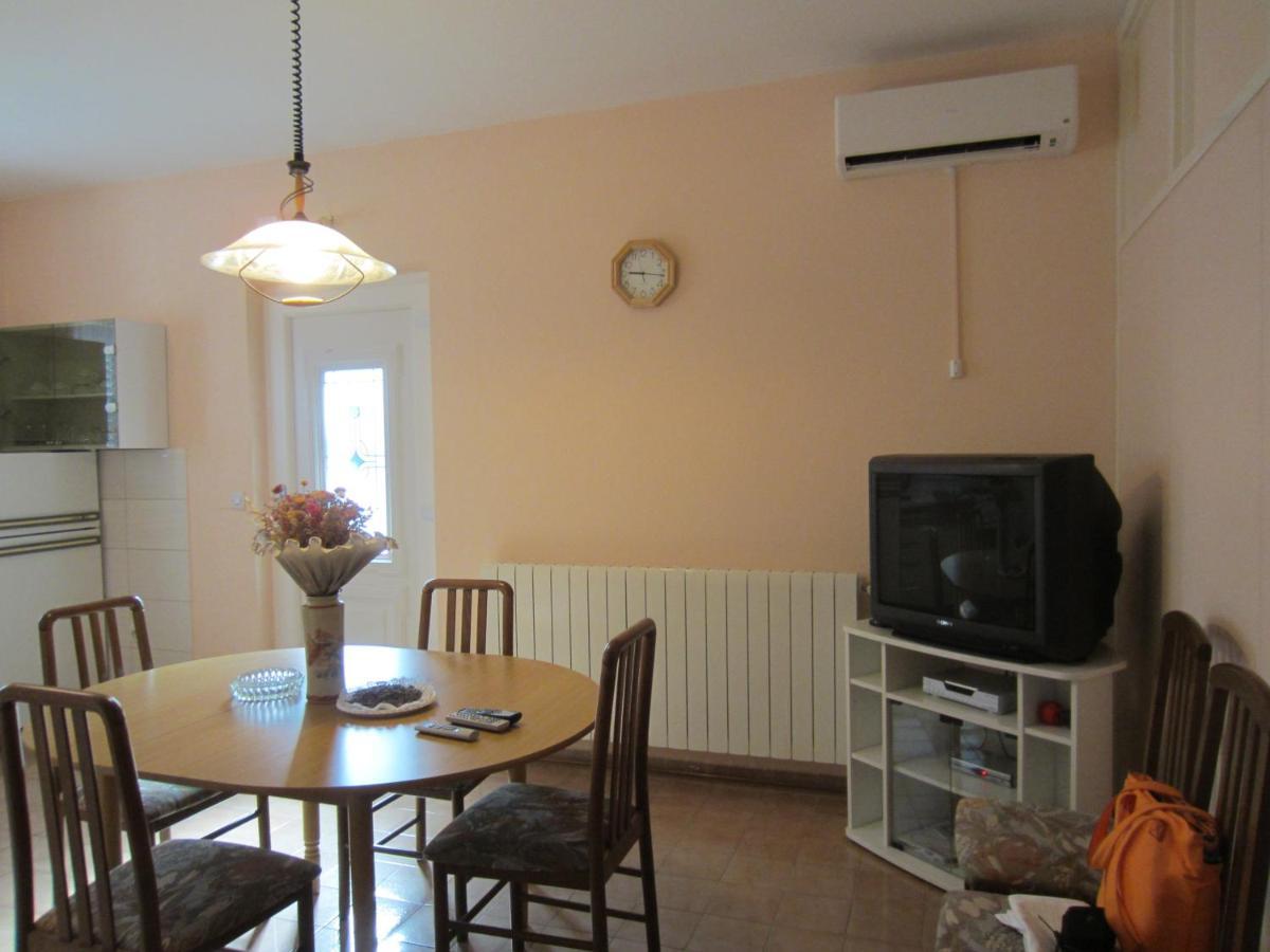Ivic Apartments Vodice Croatia Exteriör bild